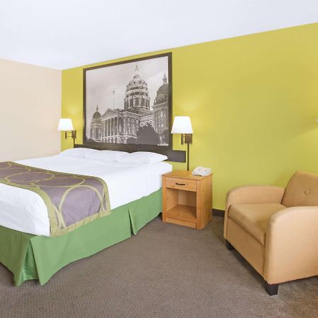 Super 8 By Wyndham Davenport Hotel Kültér fotó